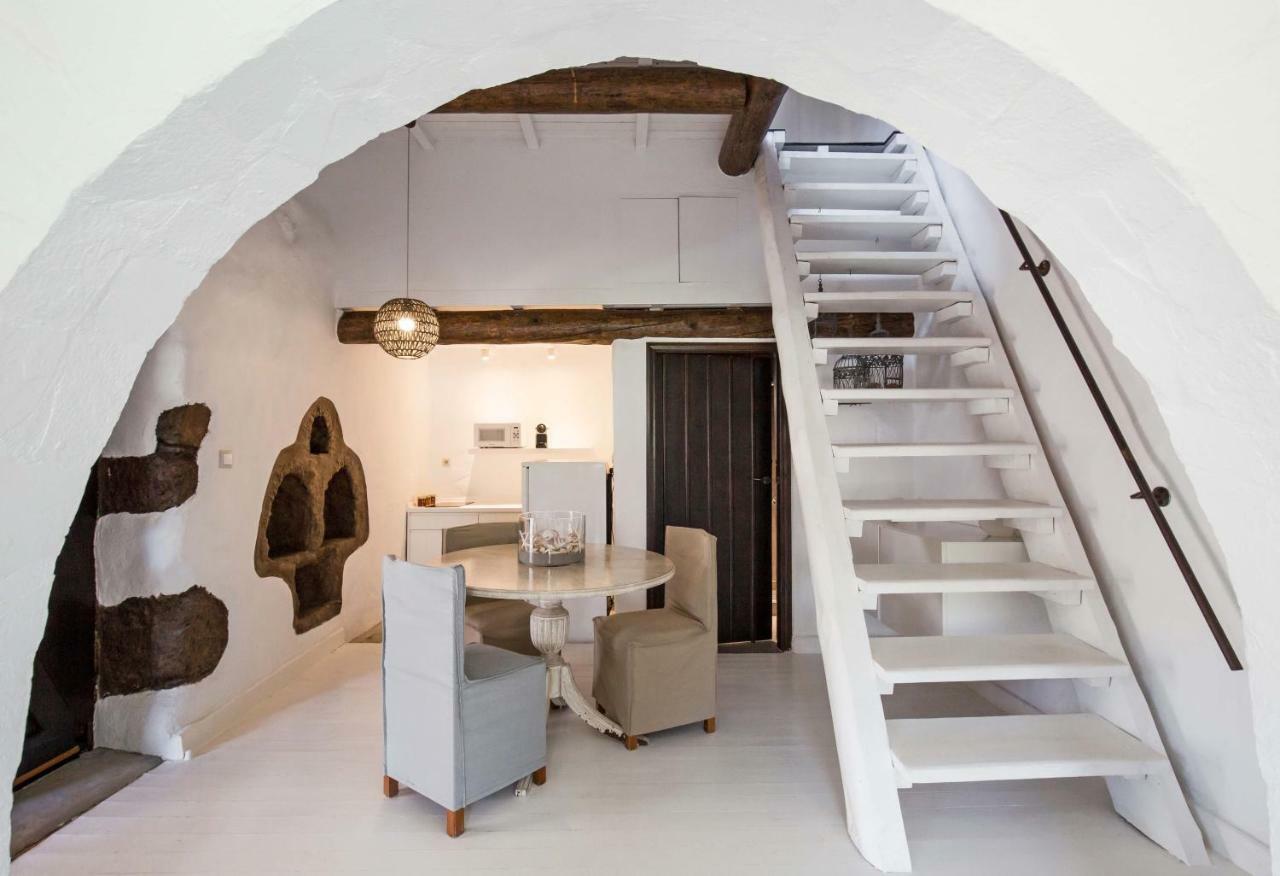 Monastery Estate Guesthouse Сугия Екстериор снимка