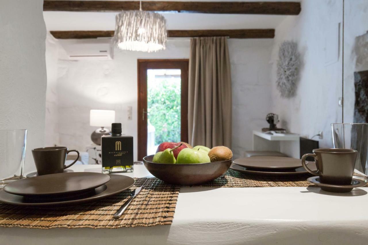 Monastery Estate Guesthouse Сугия Екстериор снимка